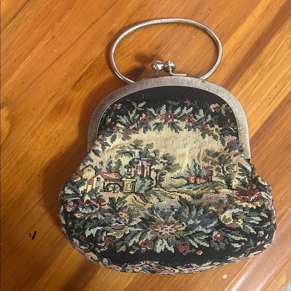Tapestry Floral Kiss-Lock Wristlet Clutch - Black Multi